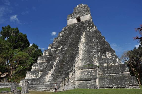 O magnífico Templo I, construção símbolo de Tikal, na Guatemala